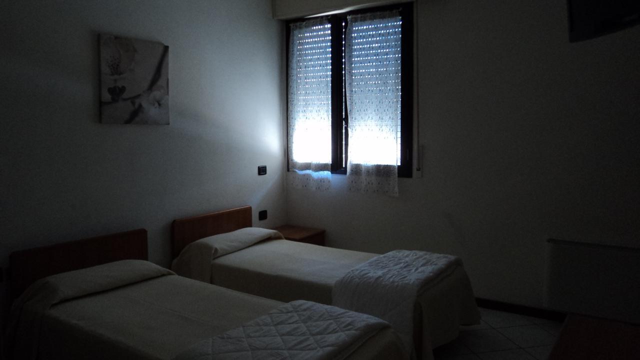 Hotel Cinzia Savignano sul Panaro エクステリア 写真