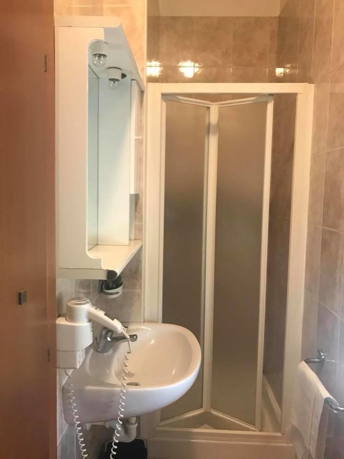 Hotel Cinzia Savignano sul Panaro エクステリア 写真